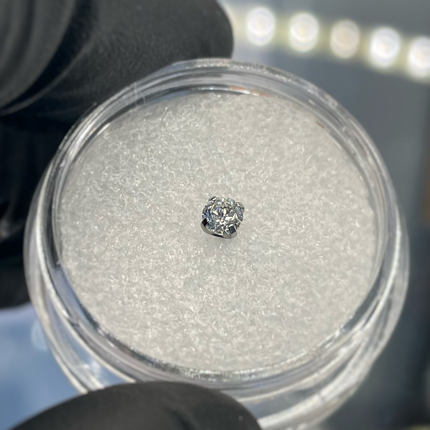 Prong CZ (montatura a griffe)